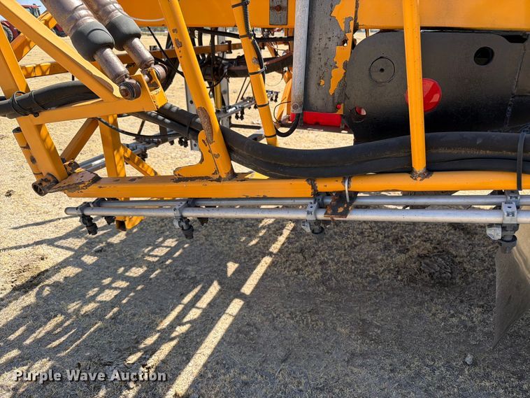 image for item EW4079 1986 International F-2574 applicator truck