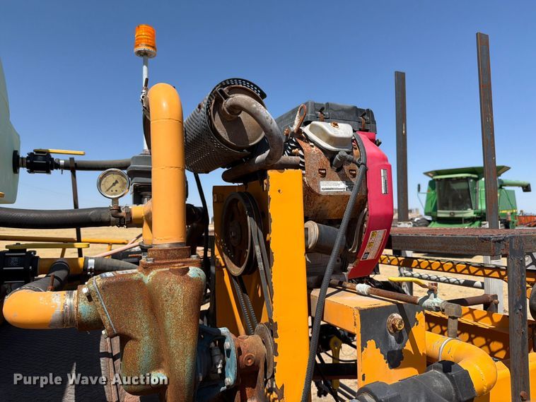 image for item EW4079 1986 International F-2574 applicator truck