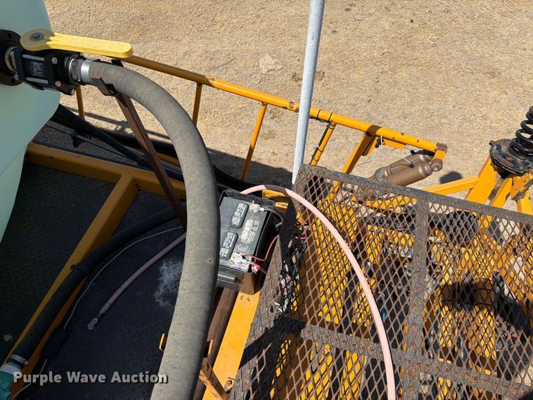 image for item EW4079 1986 International F-2574 applicator truck