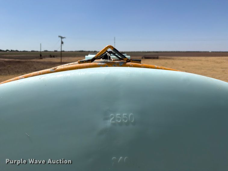 image for item EW4079 1986 International F-2574 applicator truck