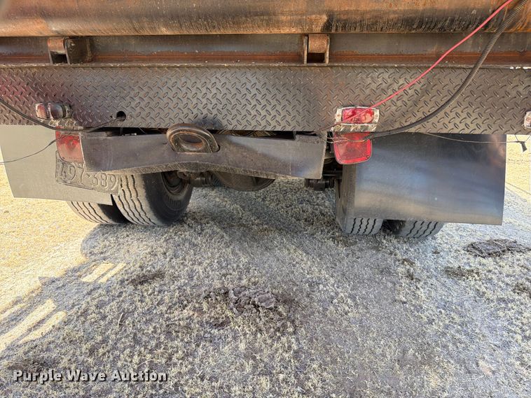 image for item EW4079 1986 International F-2574 applicator truck