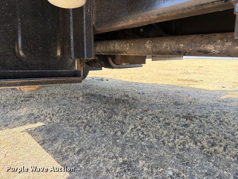 image for item EW4079 1986 International F-2574 applicator truck