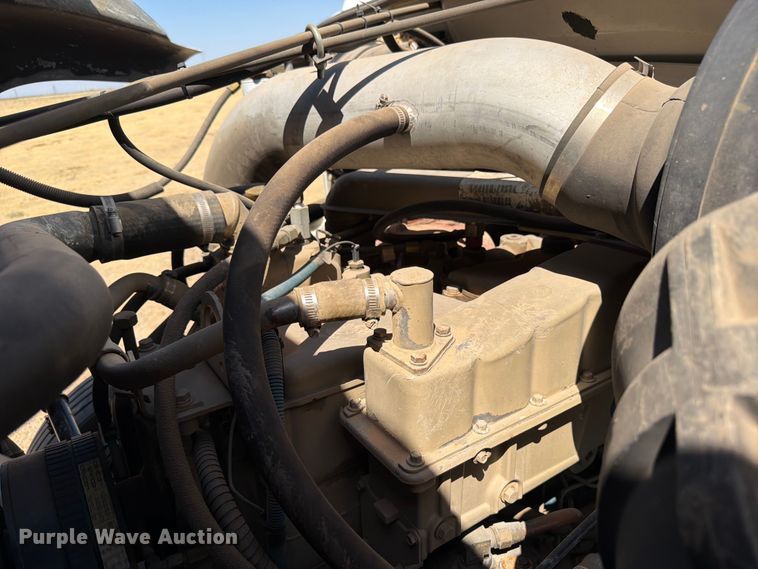 image for item EW4079 1986 International F-2574 applicator truck