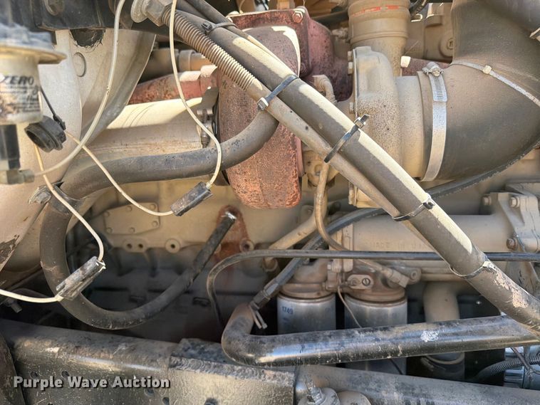 image for item EW4079 1986 International F-2574 applicator truck