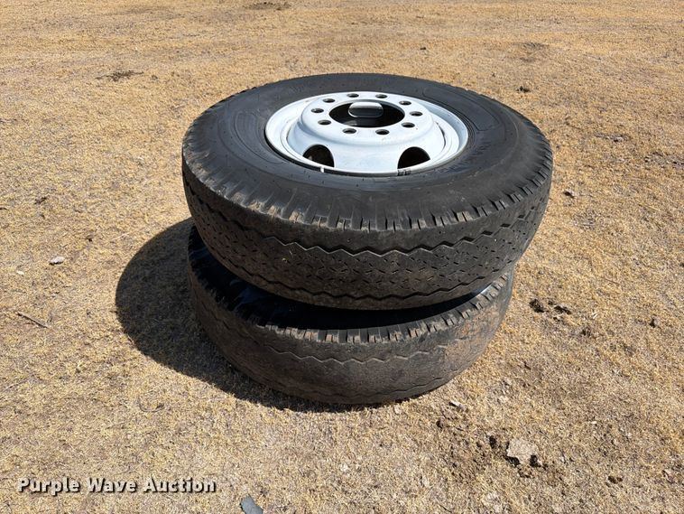 image for item EW4079 1986 International F-2574 applicator truck