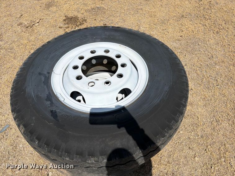 image for item EW4079 1986 International F-2574 applicator truck