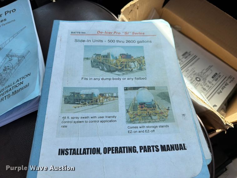 image for item EW4079 1986 International F-2574 applicator truck