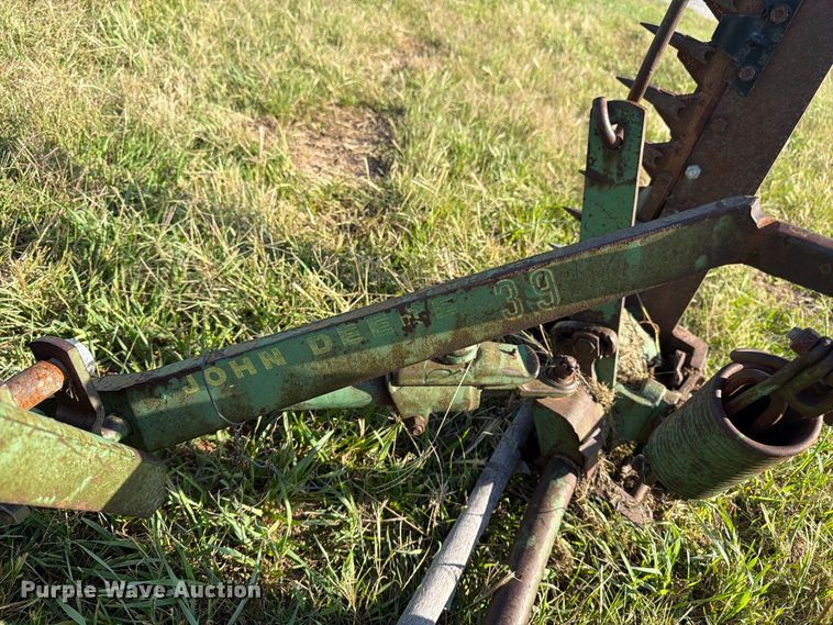 image for item EW5031 John Deere SNE0039 sickle mower