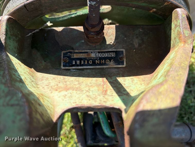 image for item EW5031 John Deere SNE0039 sickle mower