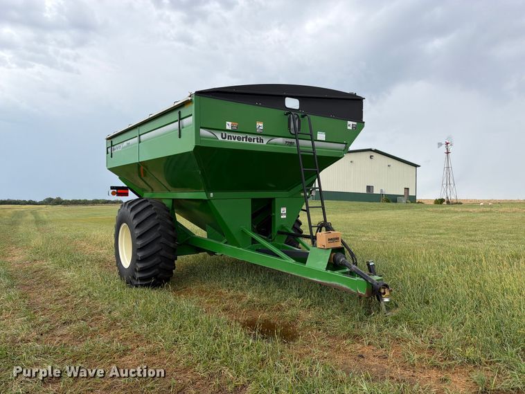 image for item EW5035 Unverferth 7250 grain cart