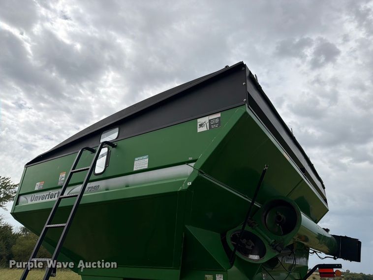 image for item EW5035 Unverferth 7250 grain cart