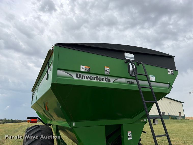 image for item EW5035 Unverferth 7250 grain cart