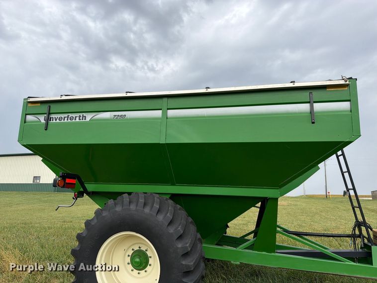 image for item EW5035 Unverferth 7250 grain cart