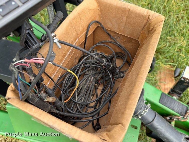 image for item EW5035 Unverferth 7250 grain cart