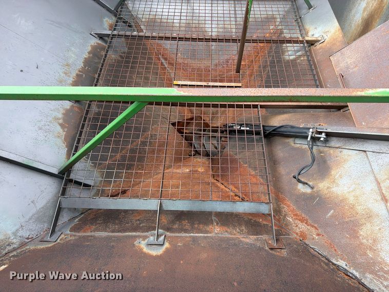 image for item EW5035 Unverferth 7250 grain cart