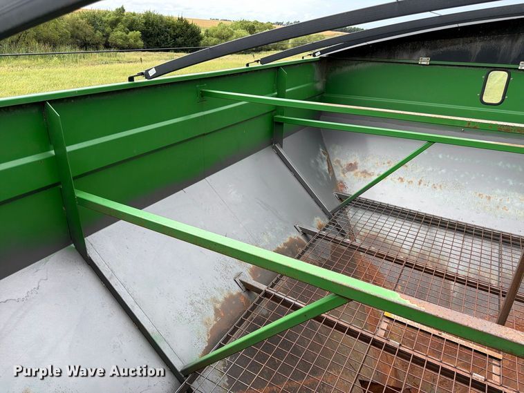 image for item EW5035 Unverferth 7250 grain cart