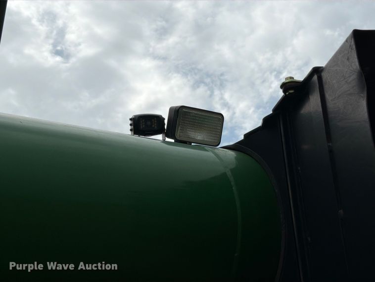 image for item EW5035 Unverferth 7250 grain cart