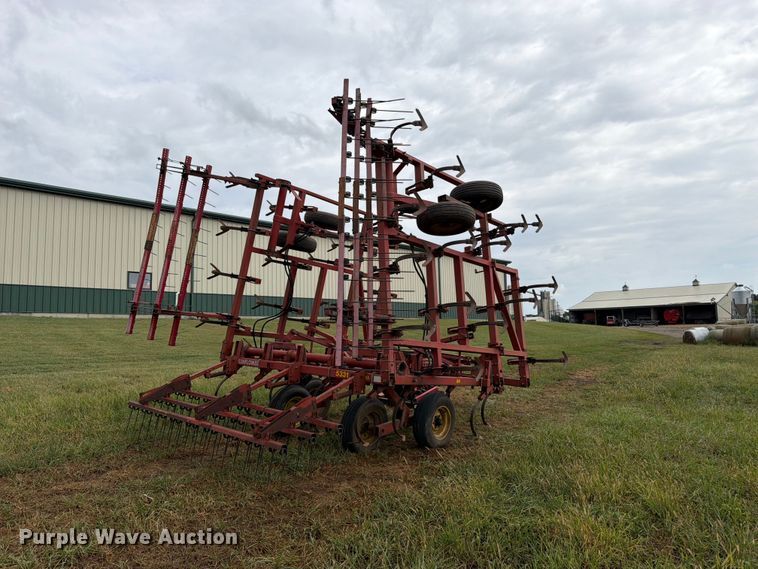 image for item EW5036 Sunflower 5331-27 field cultivator