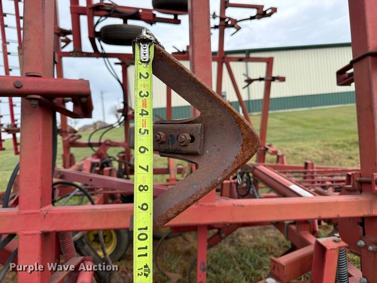 image for item EW5036 Sunflower 5331-27 field cultivator