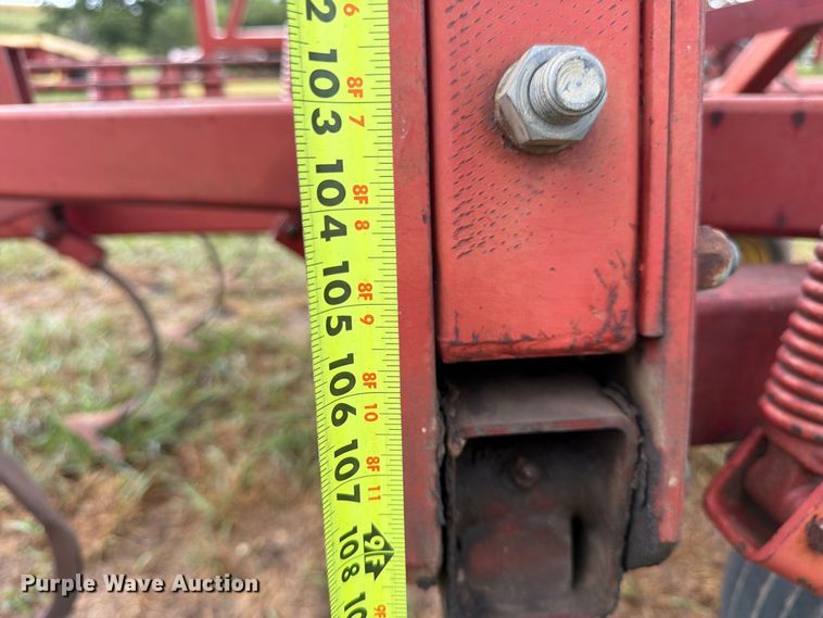 image for item EW5036 Sunflower 5331-27 field cultivator