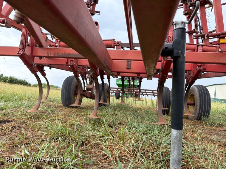 image for item EW5036 Sunflower 5331-27 field cultivator