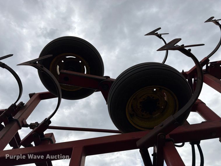 image for item EW5036 Sunflower 5331-27 field cultivator