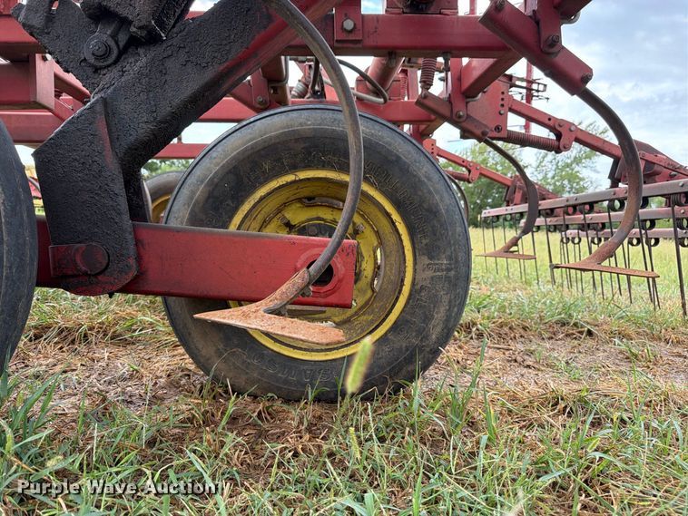 image for item EW5036 Sunflower 5331-27 field cultivator