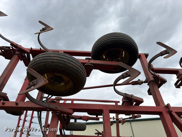 image for item EW5036 Sunflower 5331-27 field cultivator