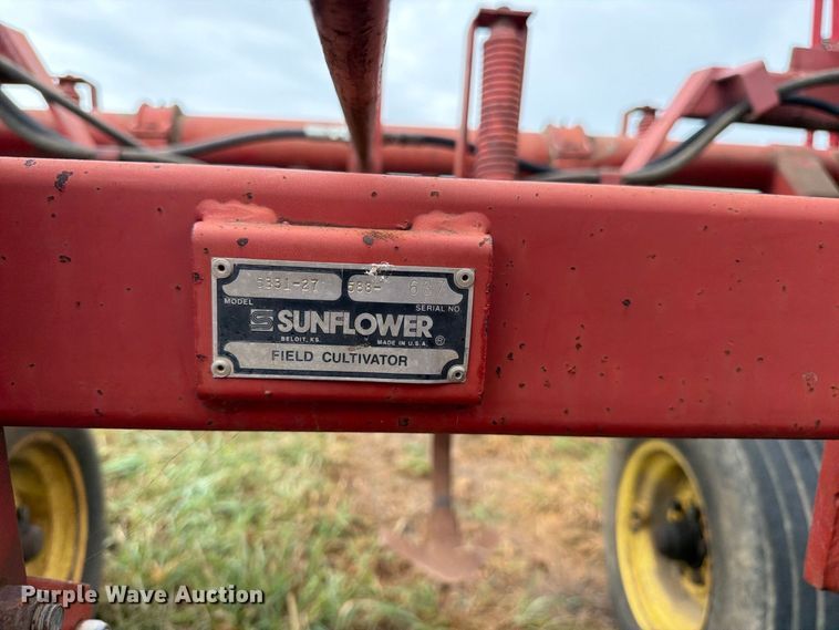 image for item EW5036 Sunflower 5331-27 field cultivator