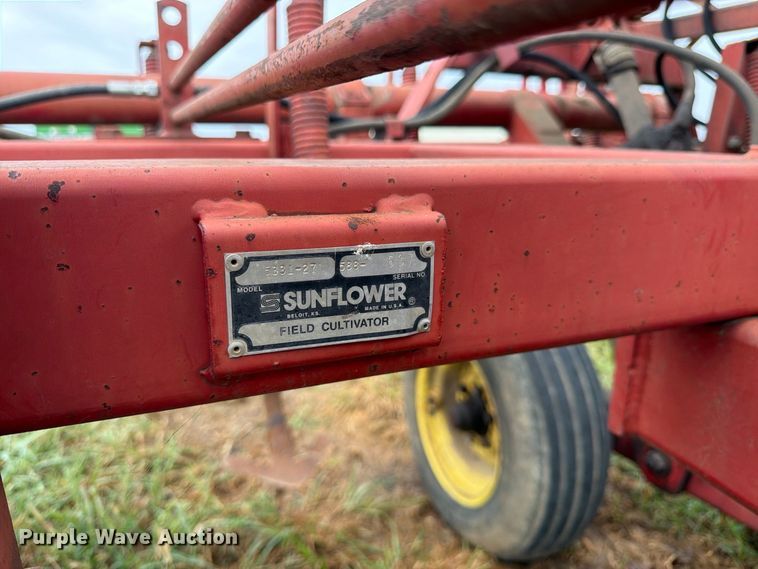 image for item EW5036 Sunflower 5331-27 field cultivator