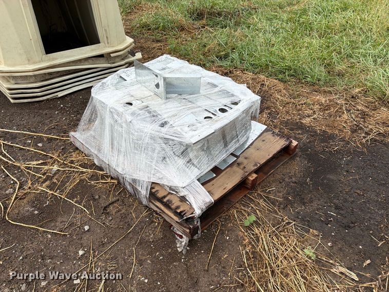 image for item EW5038 Livestock huts