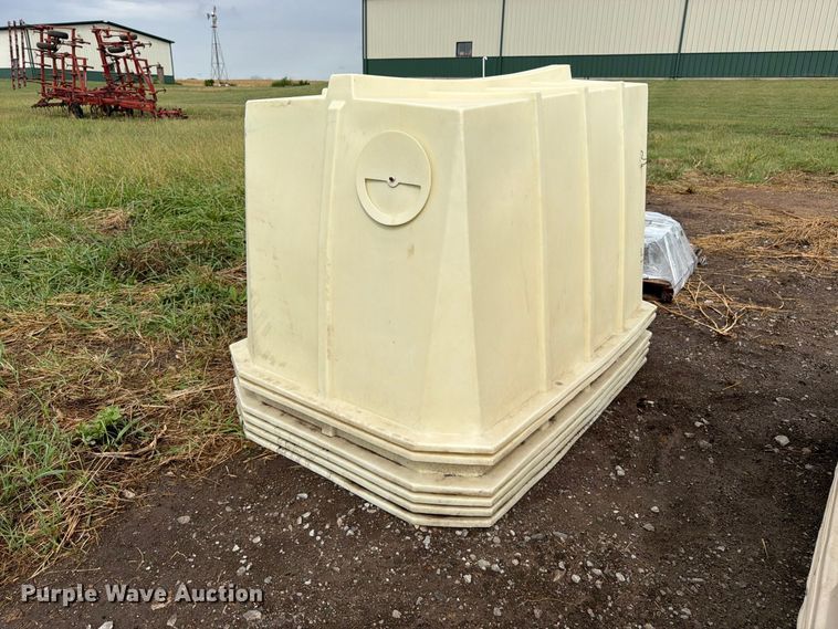 image for item EW5038 Livestock huts