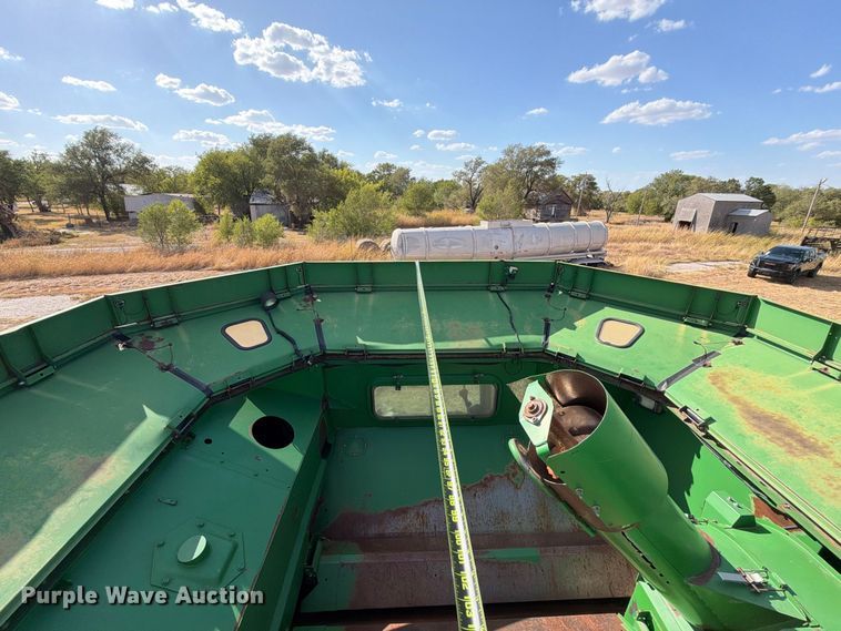 image for item EW8830 2000 John Deere 9750 STS combine