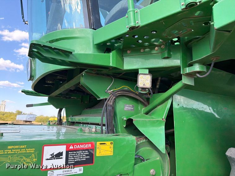 image for item EW8830 2000 John Deere 9750 STS combine