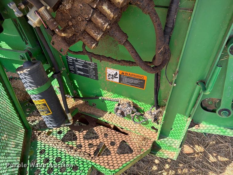 image for item EW8830 2000 John Deere 9750 STS combine