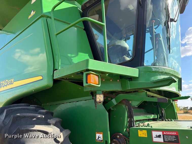 image for item EW8830 2000 John Deere 9750 STS combine