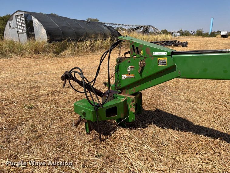 image for item EW8831 John Deere 946 swather / windrower