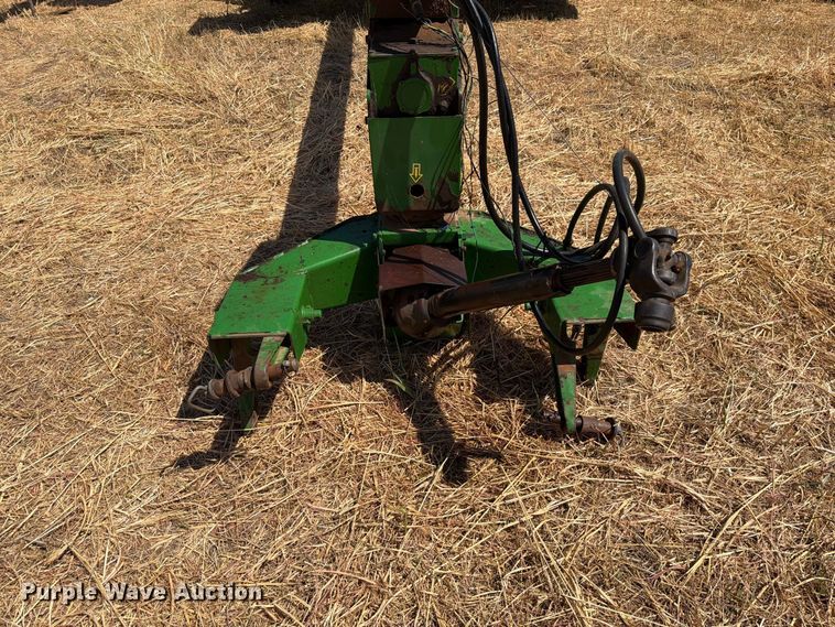 image for item EW8831 John Deere 946 swather / windrower