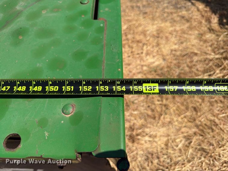 image for item EW8831 John Deere 946 swather / windrower