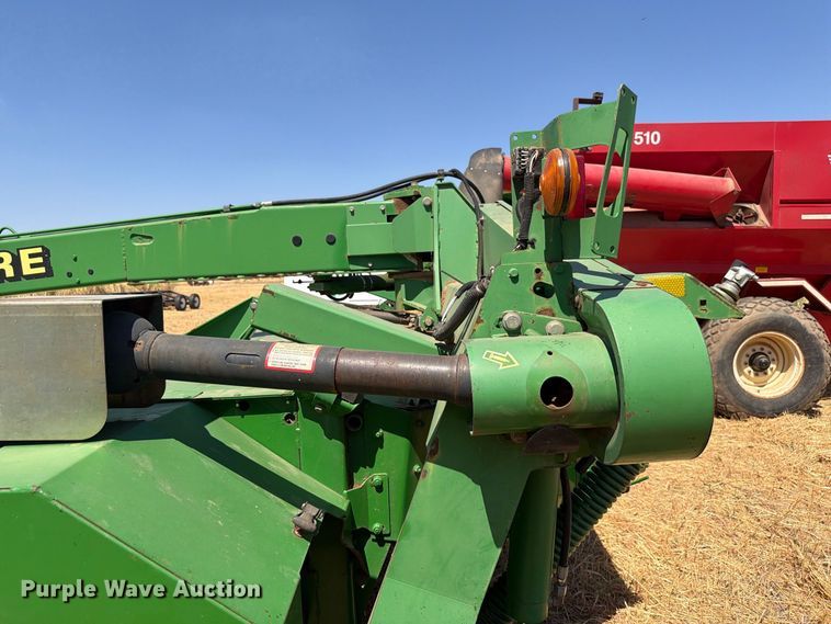 image for item EW8831 John Deere 946 swather / windrower