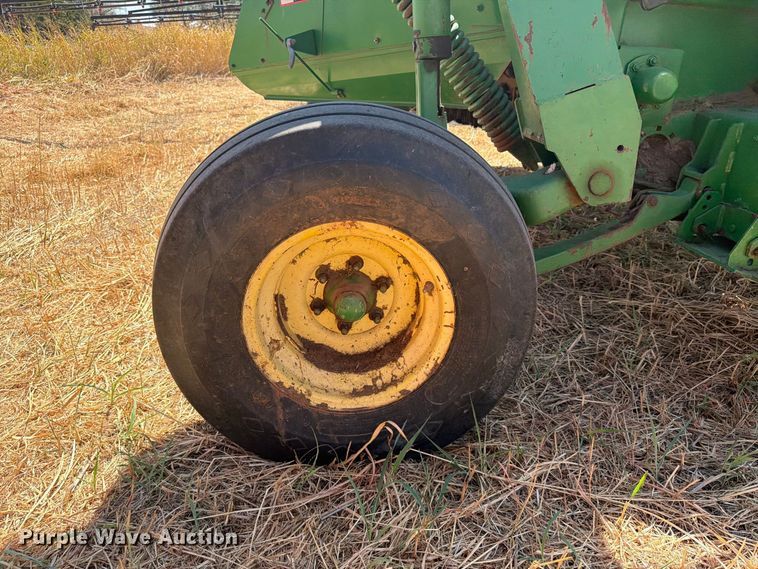 image for item EW8831 John Deere 946 swather / windrower