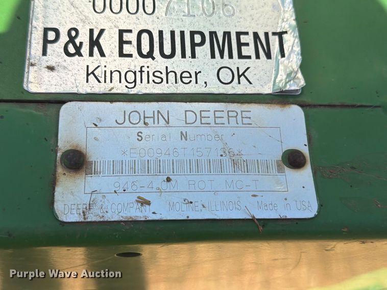 image for item EW8831 John Deere 946 swather / windrower