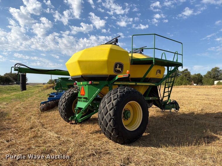 image for item EW8832 John Deere 1910 air commodity cart