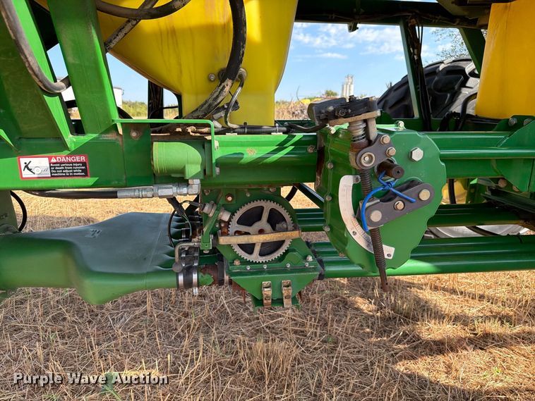 image for item EW8832 John Deere 1910 air commodity cart