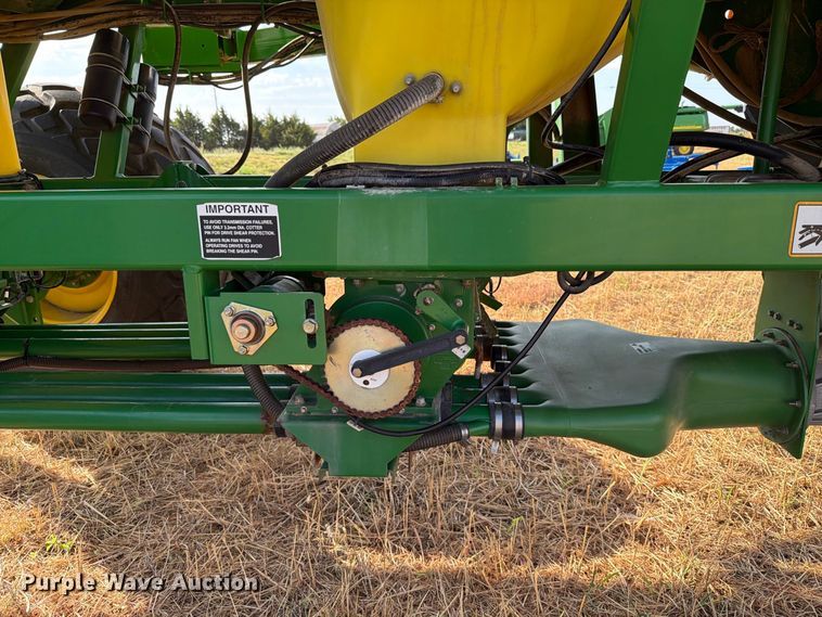 image for item EW8832 John Deere 1910 air commodity cart