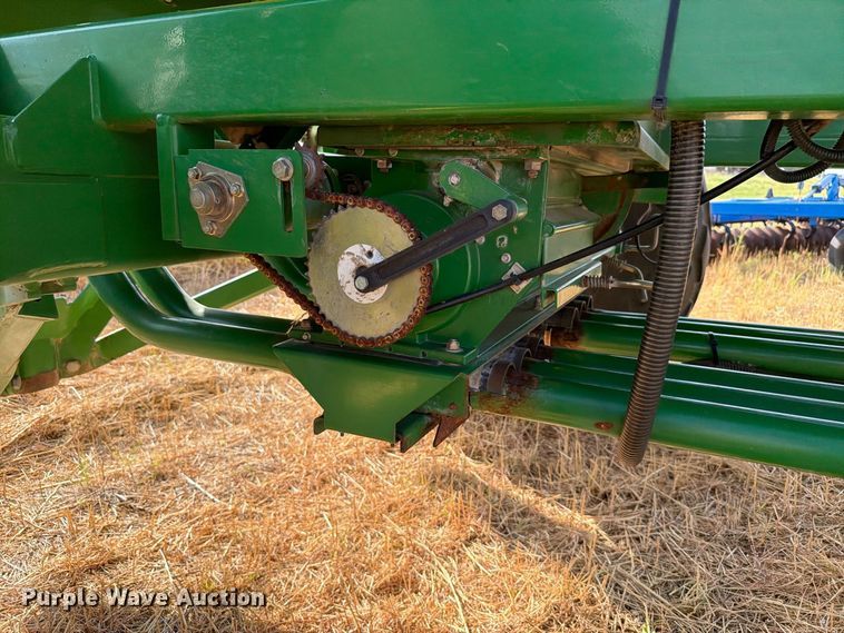 image for item EW8832 John Deere 1910 air commodity cart