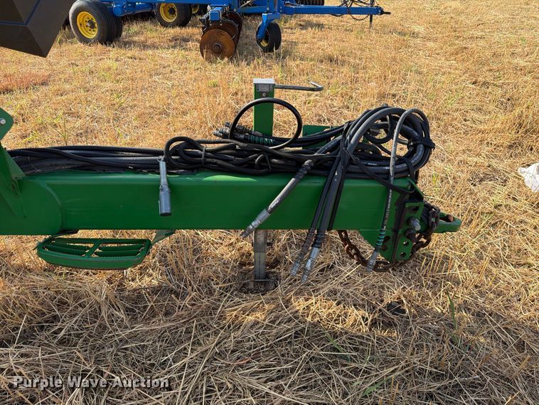 image for item EW8832 John Deere 1910 air commodity cart