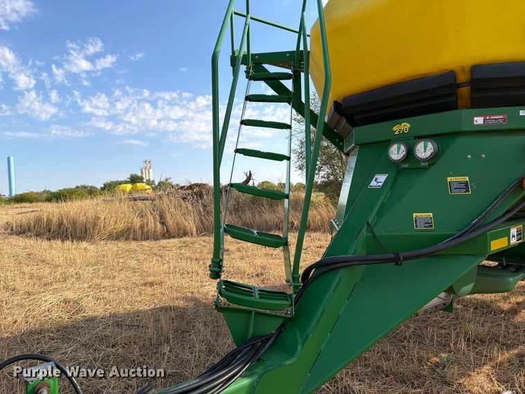 image for item EW8832 John Deere 1910 air commodity cart