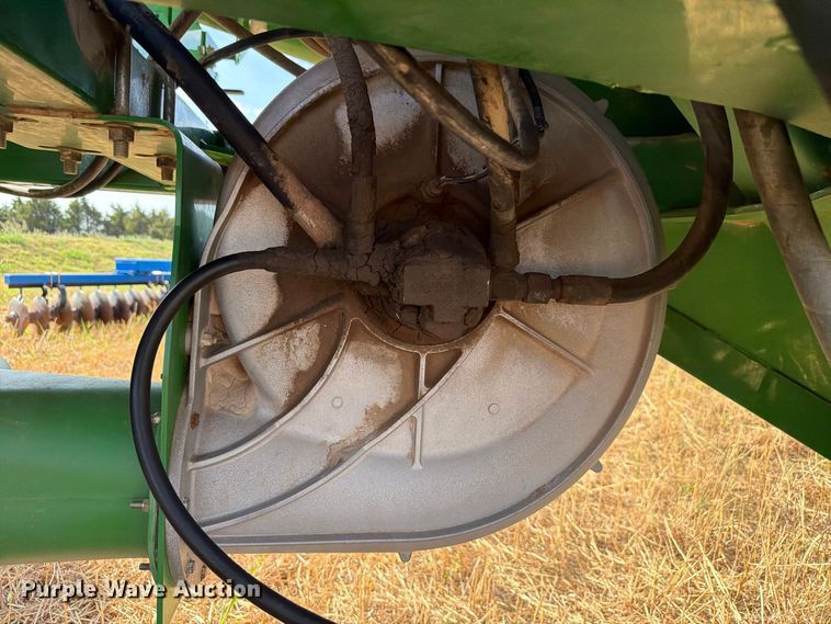 image for item EW8832 John Deere 1910 air commodity cart