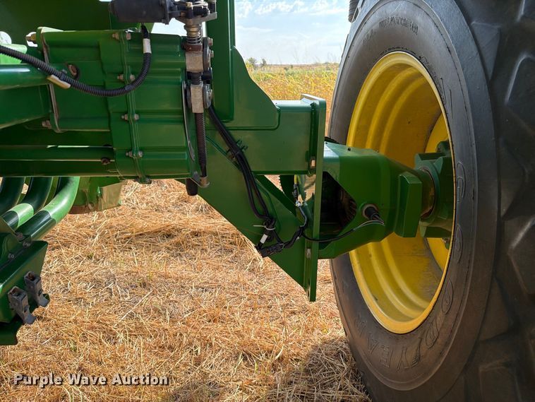 image for item EW8832 John Deere 1910 air commodity cart